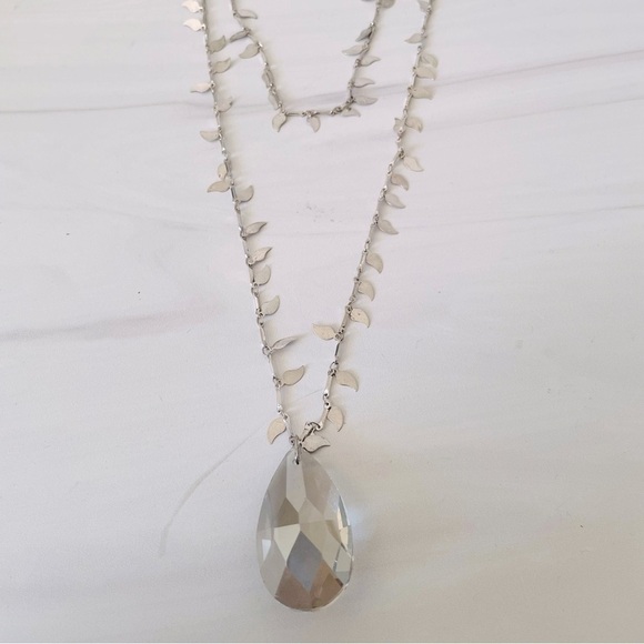 Lane Bryant Crystal Drop Necklace with Leaves- Long - Picture 3 of 3